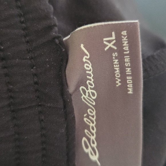 Eddie Bauer Womens Athletic Shorts - Picture 3 of 3